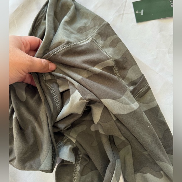 SALE🔥WILD FABLE camp high rise leggings ✨ - Picture 5 of 12